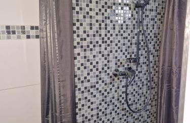 Zentrales City-Apartment mit Garage und Arbeitsplatz geeignet für Business und Familie - Foto 27