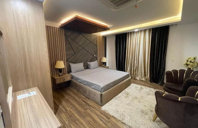 Air Reside Residency Apartment - Photo 14