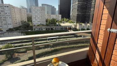 Appartement cosy à Paris en métro -balcon & wifi - Foto 1