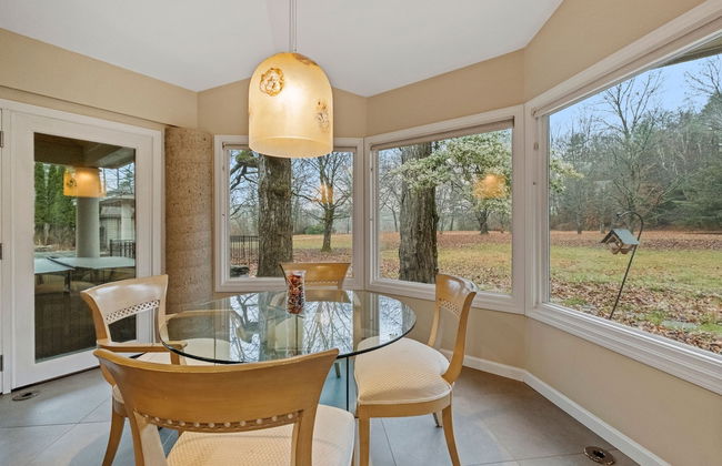 Massive Home w Sauna Pools Hot Tub Fireplaces - Photo 27