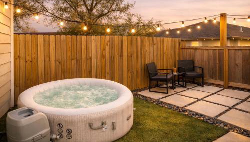 Stylish & Spacious 3BR Gem With Hot tub Near Downtown - Foto 2