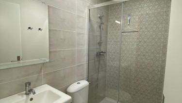 Le Pied de Ville Morgon - Photo 2, towels, Shower