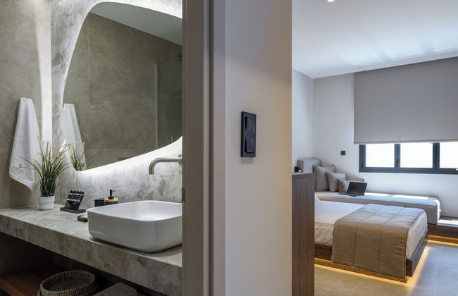 Loena Luxury Suites - Photo 10