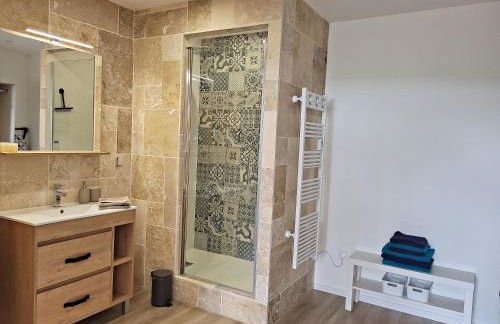 Aux portes de l'abbaye - Foto 15