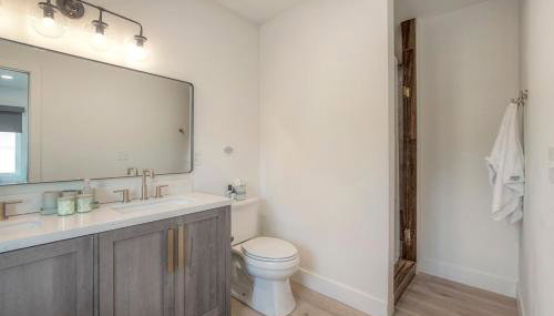 Sunflower Suite Modern Loft with Skyline Views - Foto 4