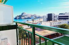 APARTAMENTO NUEVO CÉNTRICO en PRIMERA Línea de playa con vistas al Mar, Piscina, aire acondicionado y wifi - Foto 1