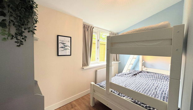 Stylish Bungalow at Duinland Park With Patio - Foto 5, Habitación