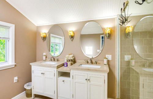 Bayfront Steuben Home with Screened Porch and Fire Pit - Foto 11