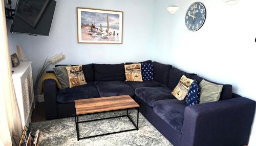 28 ExcellentStays - Heathrow - 5 Bedroom House - Foto 2