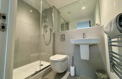 Luxury 2 bed Apartment Bracknell - Foto 33