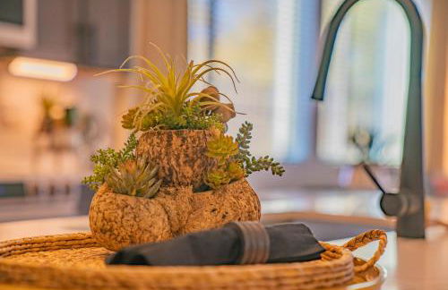 Phoenix Stay , Near Mayo Clinic & Shopping, Pool & Parking- S134 - Foto 67