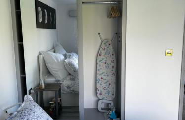 Whispering Waves Guest house, Brighton-8 mins, Guests 4, Beachfront, Free parking, WiFi, Kitchen and AC - Foto 31