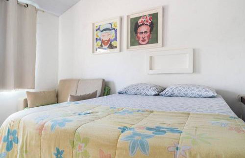 Car in the garage and everything on foot. - Photo 38