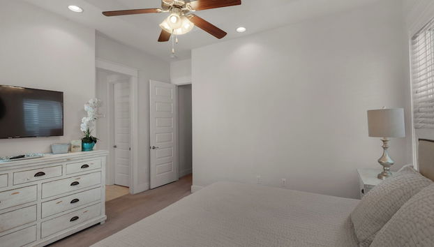 Modern Comfort + Resort Style Pool: Perfect Prominence Location for 10 - Foto 3, Habitación