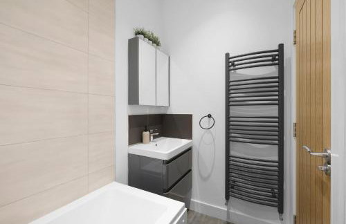 Eastons 1 Bedroom Apartment with Sofa Bed - Photo 30