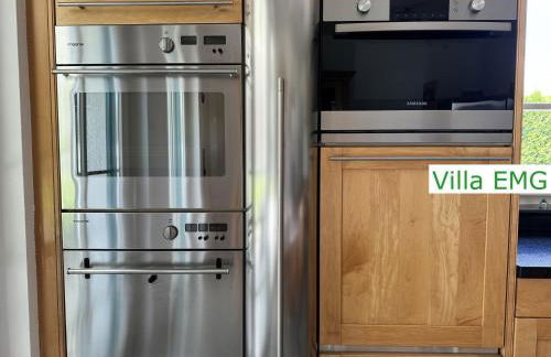 Ferienhaus Villa EMG Gelsenkirchen nah Essen Dortmund mit Pool und Garten für Familien Gruppen bis 21 Personen - Foto 33