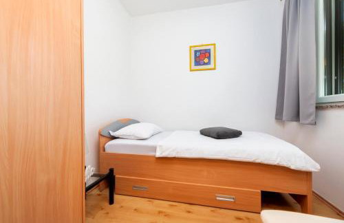 Cozy House with Pool near Rovinj - Photo 28