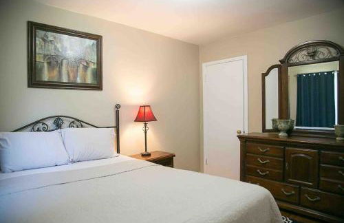 Paradise By The Park - 3 bd and 1 ba Family Getaway - Photo 6