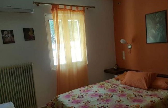 Villa in Hersonissos With Lush Garden - Foto 10