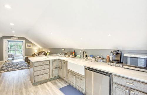 Benton Harbor Apt with Balcony and Fire Pit - Foto 13