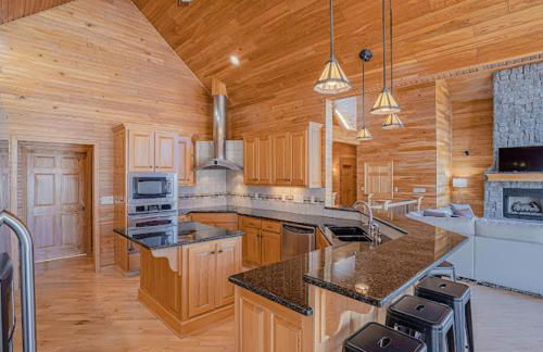 Amazing Vacation Home on the 56 MM, Dock, Water Toys, Fire Pit, 5 bedrooms/5 baths - Foto 16