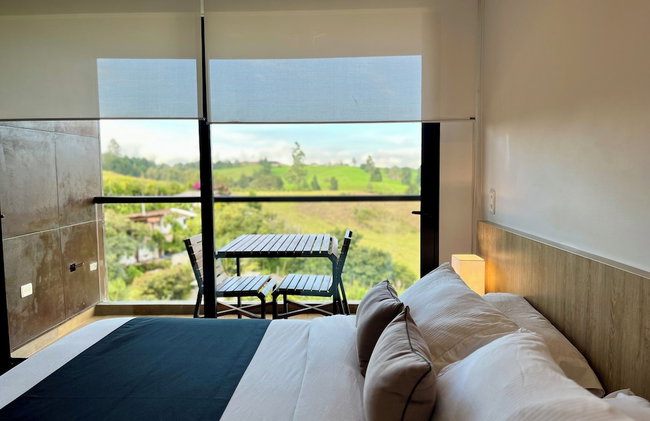 Hotel Rioverde- 5 minutos de cercanía al aeropuerto - Foto 4