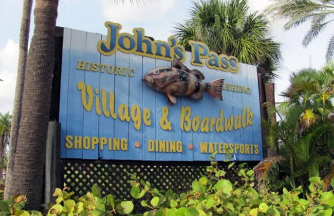 2 Bedroom Waterfront Pool Side! - Foto 46