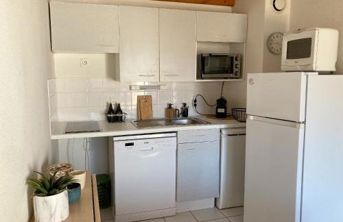 Les SARDINES BLEUES 2 à 4 vacanciers 2 chambres Terrasse Piscine dans résidence - Foto 17