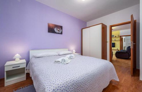 Beautiful Home In Labin - Photo 25
