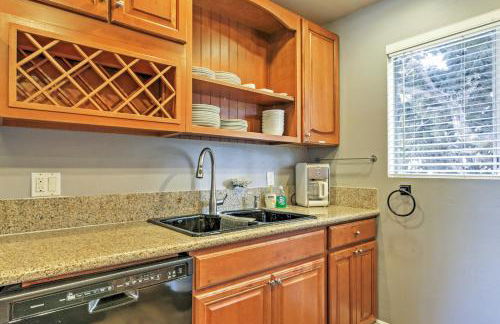 3 Mi to Dtwn Dining! Long Beach Condo with Balcony - Foto 10