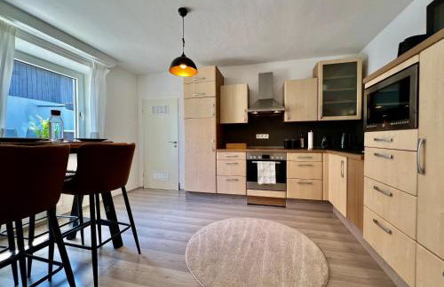 Ferienwohnung - ländliche Atmosphäre, Geräumig, mit Arbeits- und Parkplatz, Küche, Netflix, perfekt für Gruppen - Foto 5