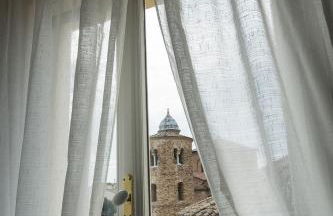 St. Vitale’s Basilic view elegant apartment - Photo 31