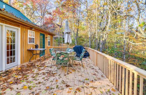 Burnside Resort Cabin with Hot Tub and Outdoor Spots! - Foto 8