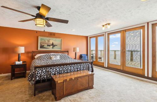 Sunset Haven - Lakeside Retreat in GOTL - Foto 9