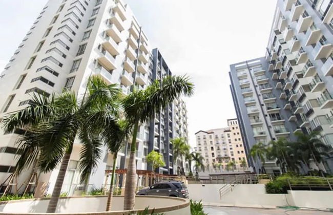 Del'S Condotel across NAIA Terminal 3 - Photo 19