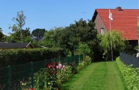 Ferienhaus Eulenhaus im urigen Garten - Foto 1