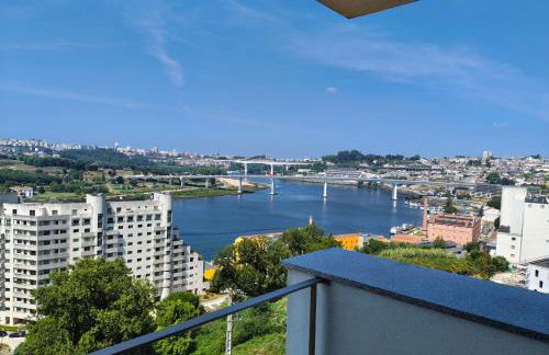 Porto & Douro Vista Apartments by Inviting - Photo 1