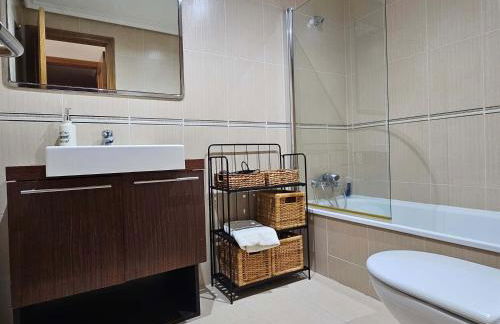 PISO EN EL CENTRO DE NIGRAN CERCA DE PLAYA AMERICA - Foto 11