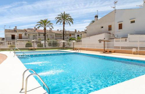 Modern and Stylish Apartment 1: Terrace and Pool - Foto 14