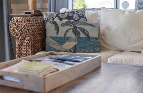 Relax at Kapakai Cottage 2-Bedroom Comfort with Full Kitchen & WD - Foto 3