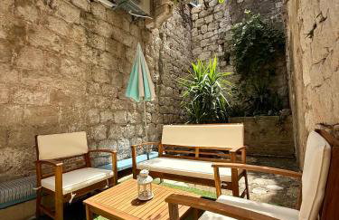 Manor house Aman - Photo 18