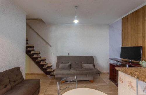 Casa com Piscina e Churrasqueira no Parque Fehr - Foto 3