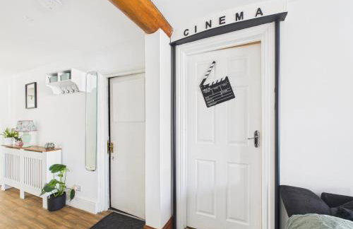 Spacious light and airy apartment with Cinema room - Foto 5