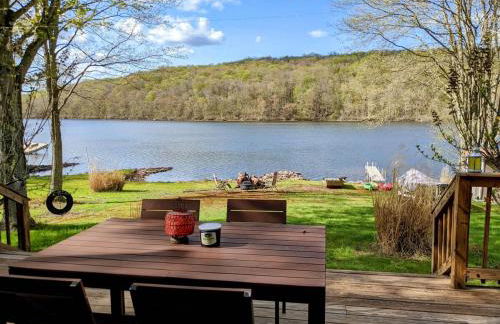 Catskills Lakefront with Kayaks, HotTub & Firepit - Foto 7