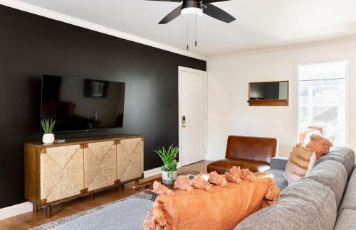 Stylish Downtown Nashville Condo with Patio & Free Parking - Foto 8