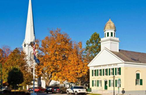 Picture Postcard Mansion in Manchester Village - Foto 27