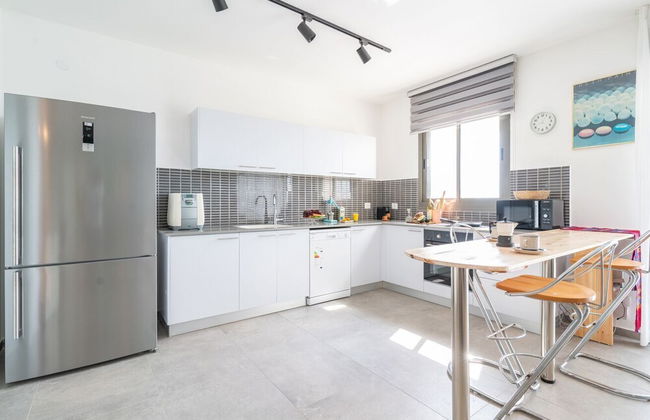 Panoramic Sea Views Coastal Escape by Sea N' Rent - Foto 17