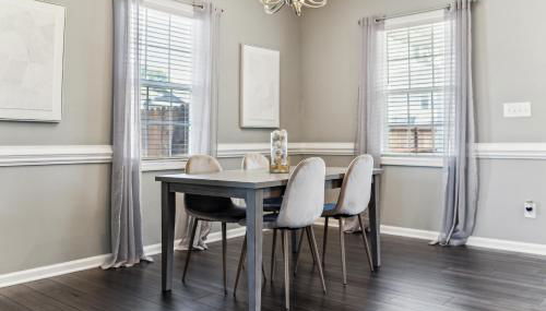 Family-Friendly 4BR Home with BBQ & Free Parking - Foto 4