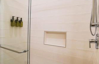 Peridot Suite - NEW 2bdrm 2bath Loft near Mass! - Photo 29