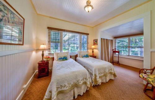 Ola'a House by Volcano Heritage Cottages - Photo 28